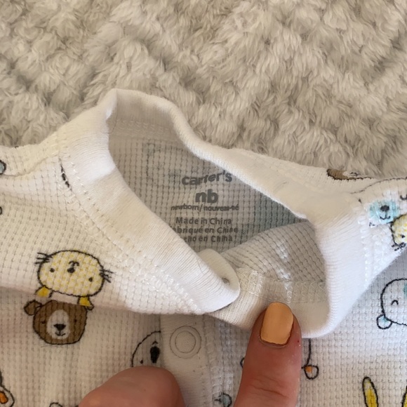 Carter’s newborn footie thermal onesie with hand covering and snaps. - Picture 2 of 3